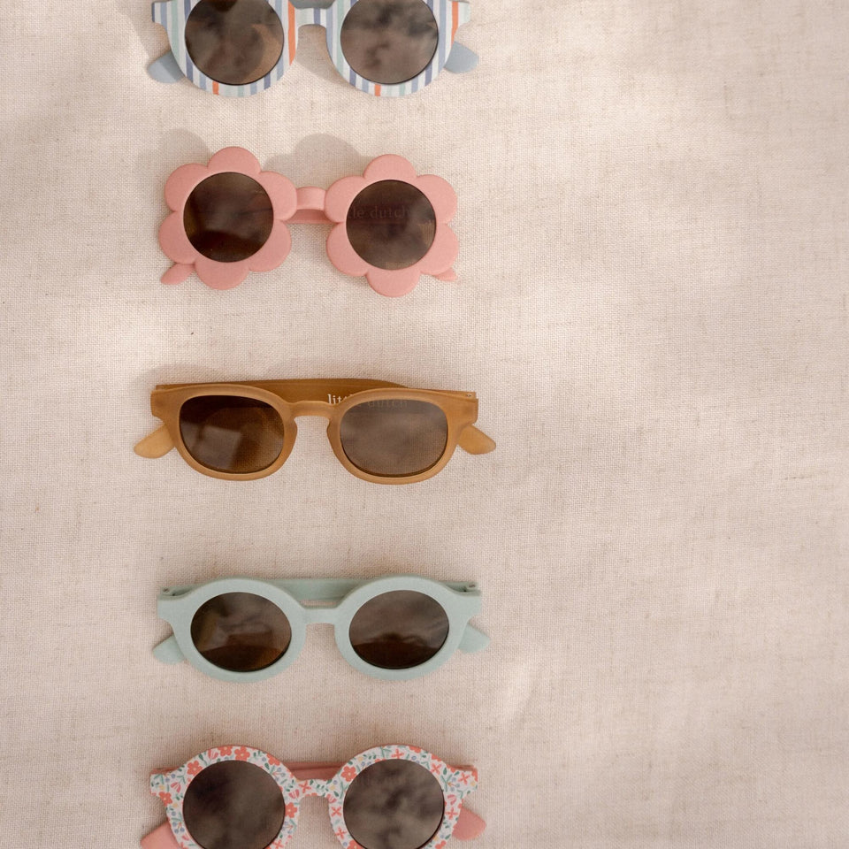 oculos-de-sol-amendoa-little-dutch