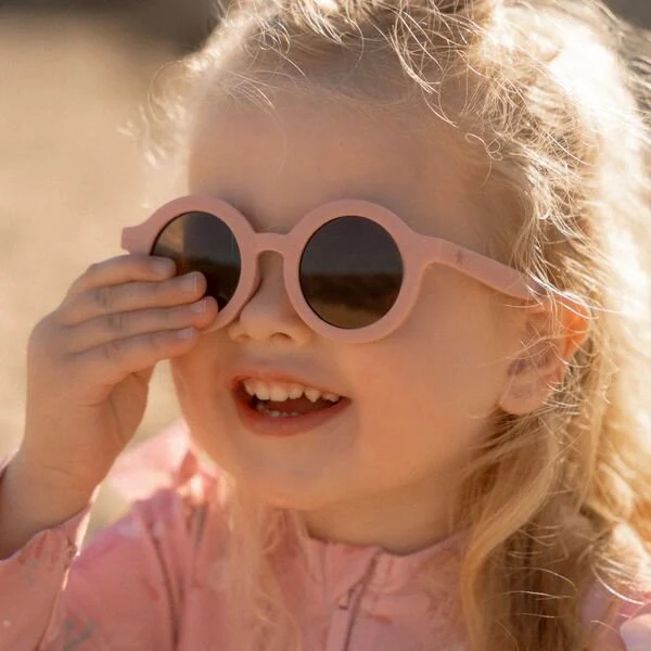 oculos-de-sol-rosa-little-dutch