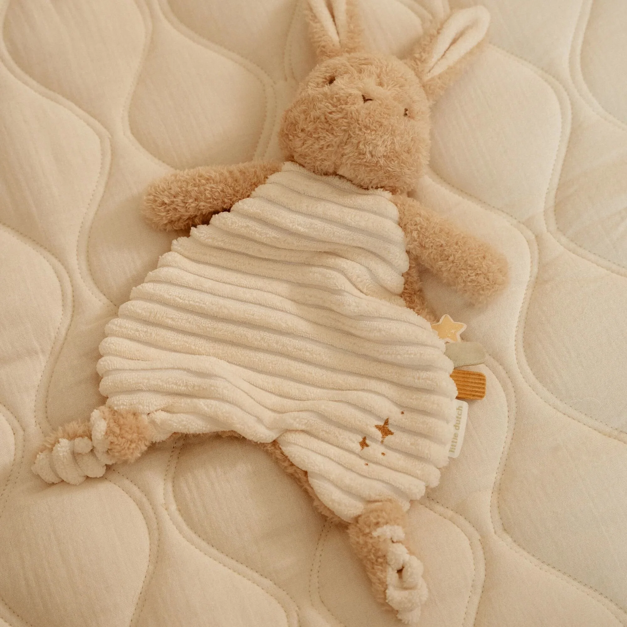 doudou-coelho-bege-little-dutch