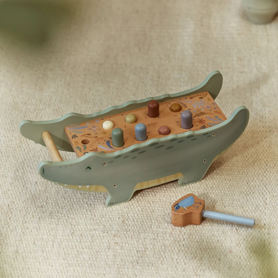 0034890_wooden-hammer-bench-ld7446-8-shopify-square.jpg