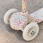 0034916_step-tricycle-white-6085offwhite-4-shopify-square.jpg