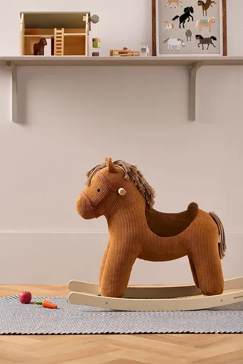 kids-concept-cavalo-baloico-vera-