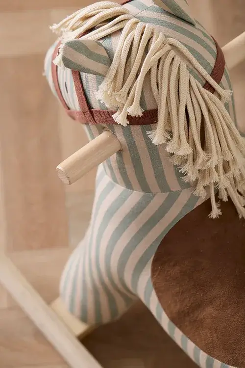 kids-concept-cavalo-baloico-sam-