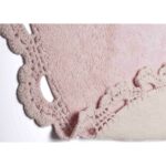 tapis-rond-design-vintage-finition-crochet-chanel-bleu-rose-gris-ou-beige-aratextil-1