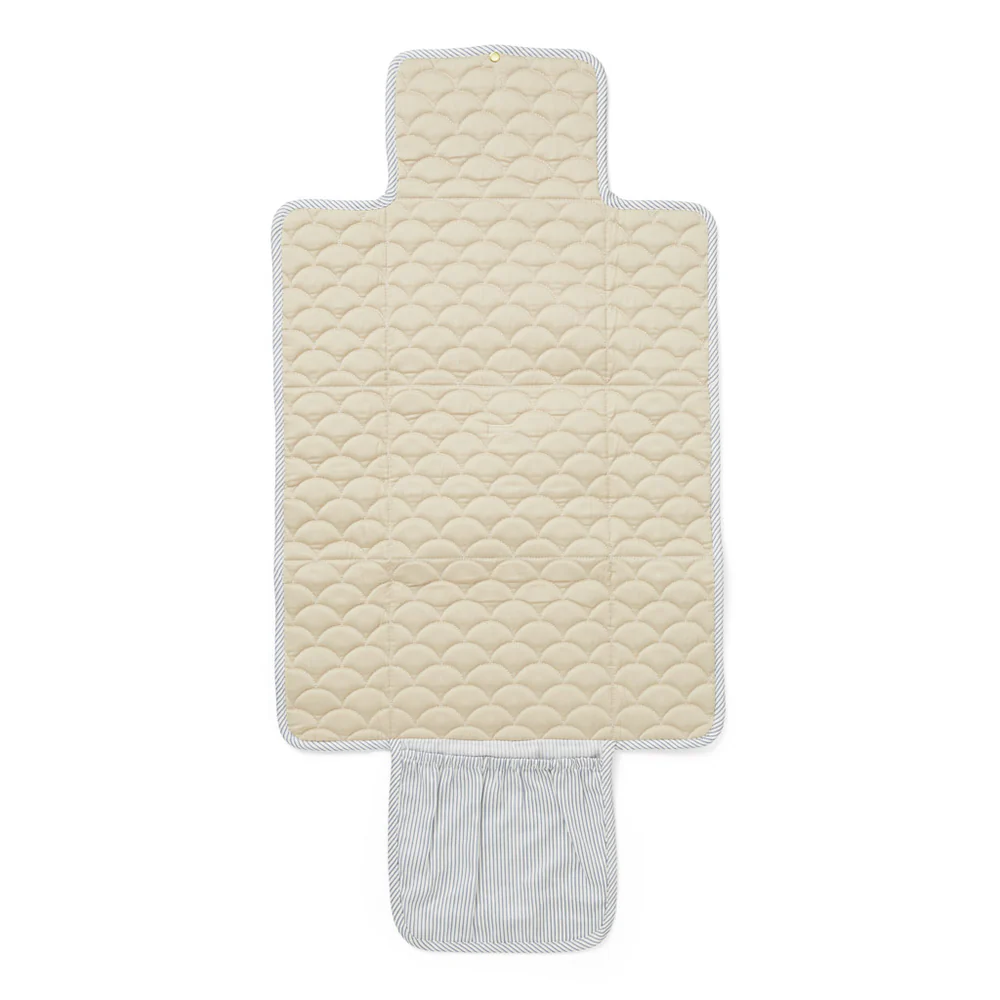 301_QuiltedChangingMat_P85_ClassicStripesBlue_02.jpg