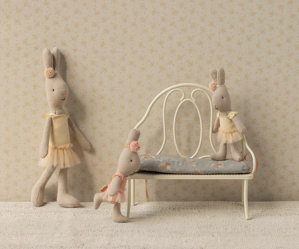 banco-vintage-miniatura-branco-creme-maileg banco-vintage-miniatura-branco-creme-maileg