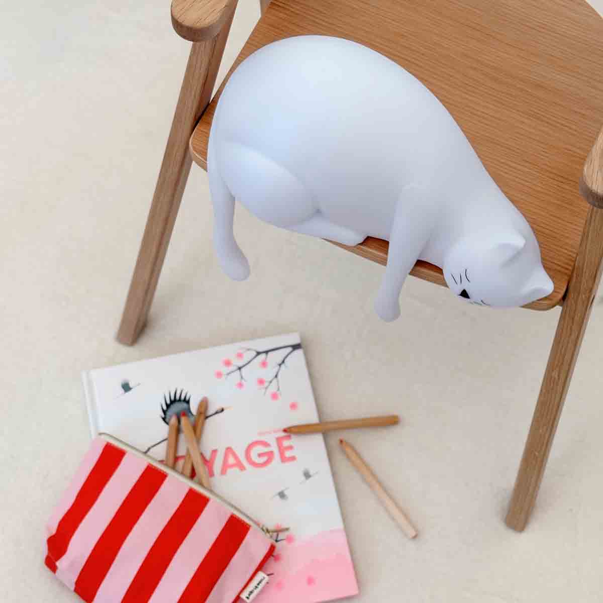 GEORGES_CAT_LAMP_-_SOFIA_STRIPES_CANDY_PINK_RED