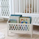 Harlequin_Book_Bench_1.jpg