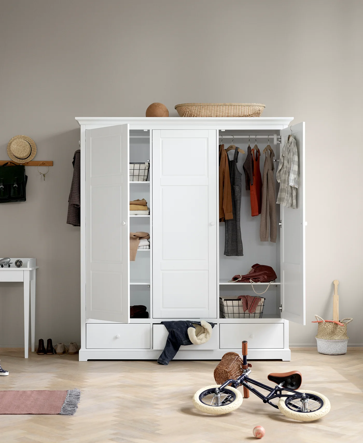 oliver-furniture-roupeiro-de-3-portas-seaside-021335