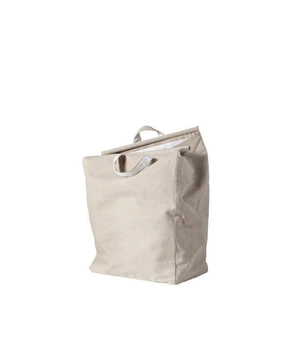 oliver-furniture-saco-de-lavandaria-021820