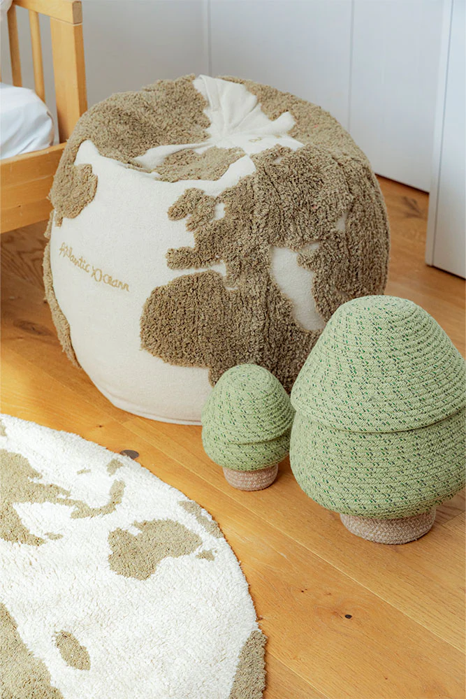 puff-mapa-do-mundo-rugcycled-lorena-canals puff-mapa-do-mundo-rugcycled-lorena-canals