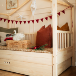 Cama casinha montessori bellamy madeira natural