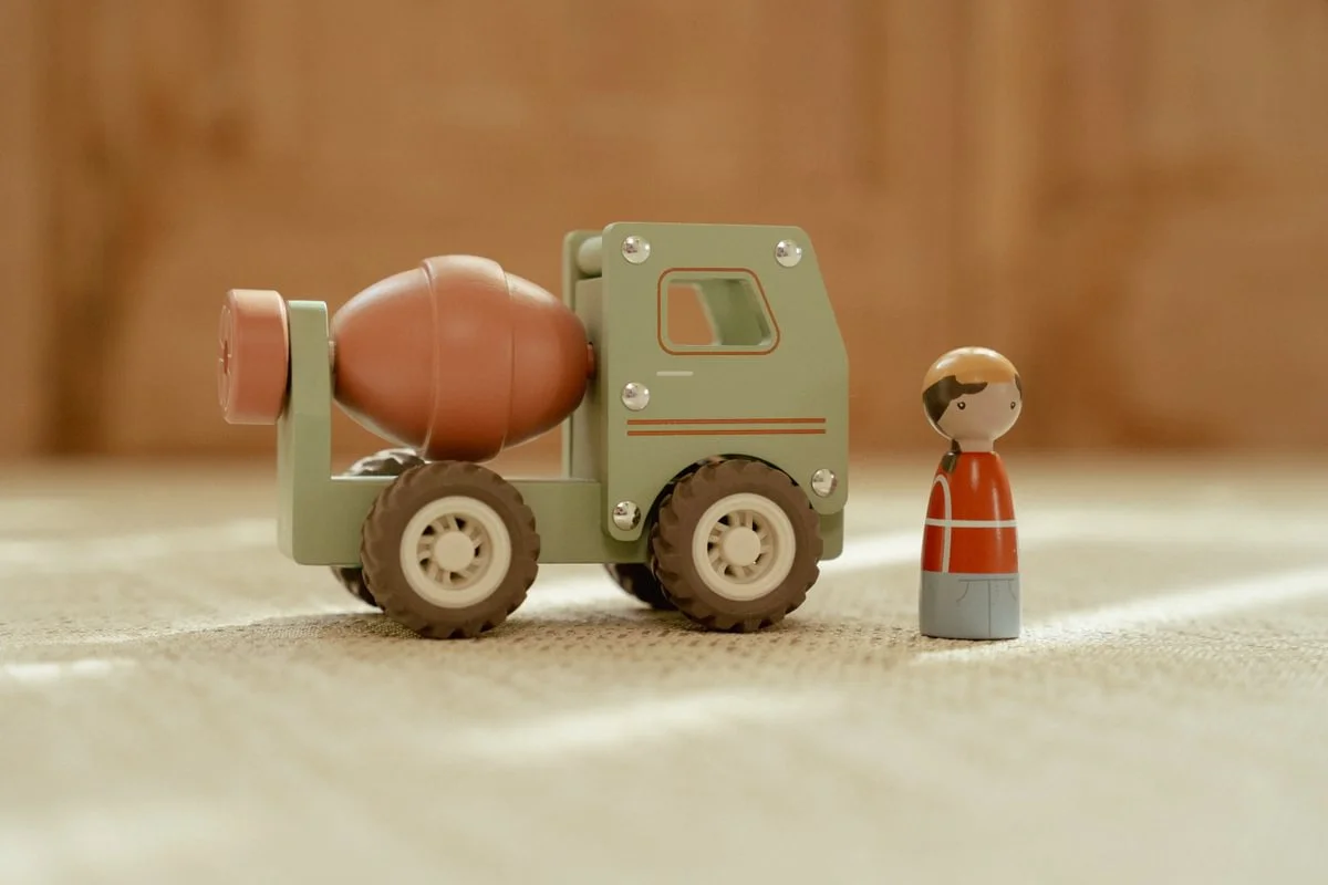 cement-truck-ld2529-1-Medium.jpg