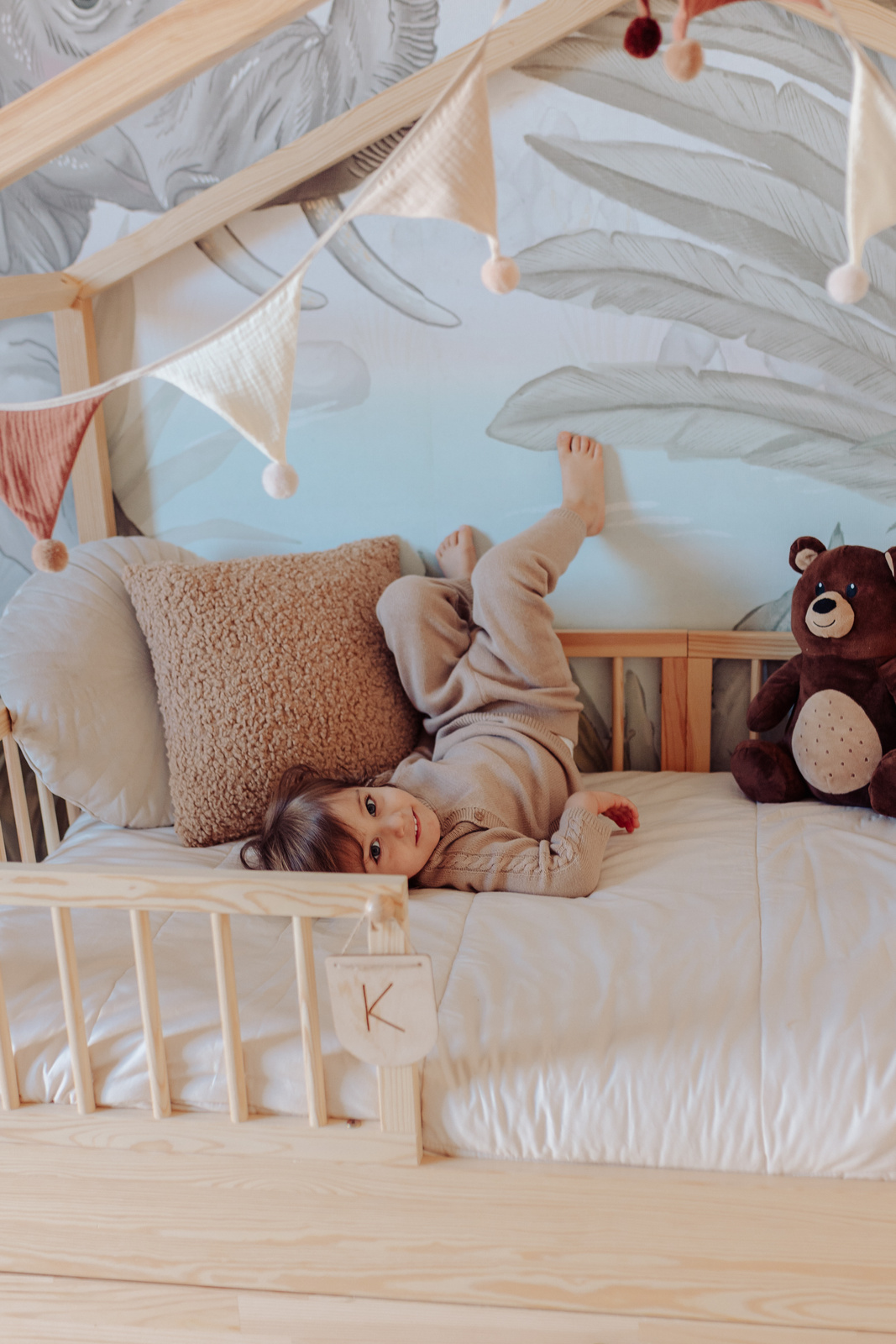 eng_pl_Dream-nest-pine-house-bed-80x160-along-with-two-safety-rails-and-a-drawer-1090_32
