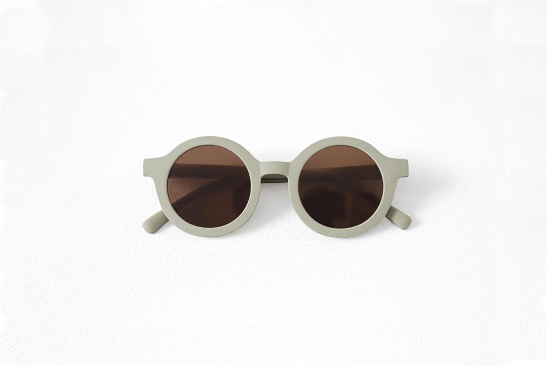 oculos-de-sol-adulto-tea-mrs-ertha