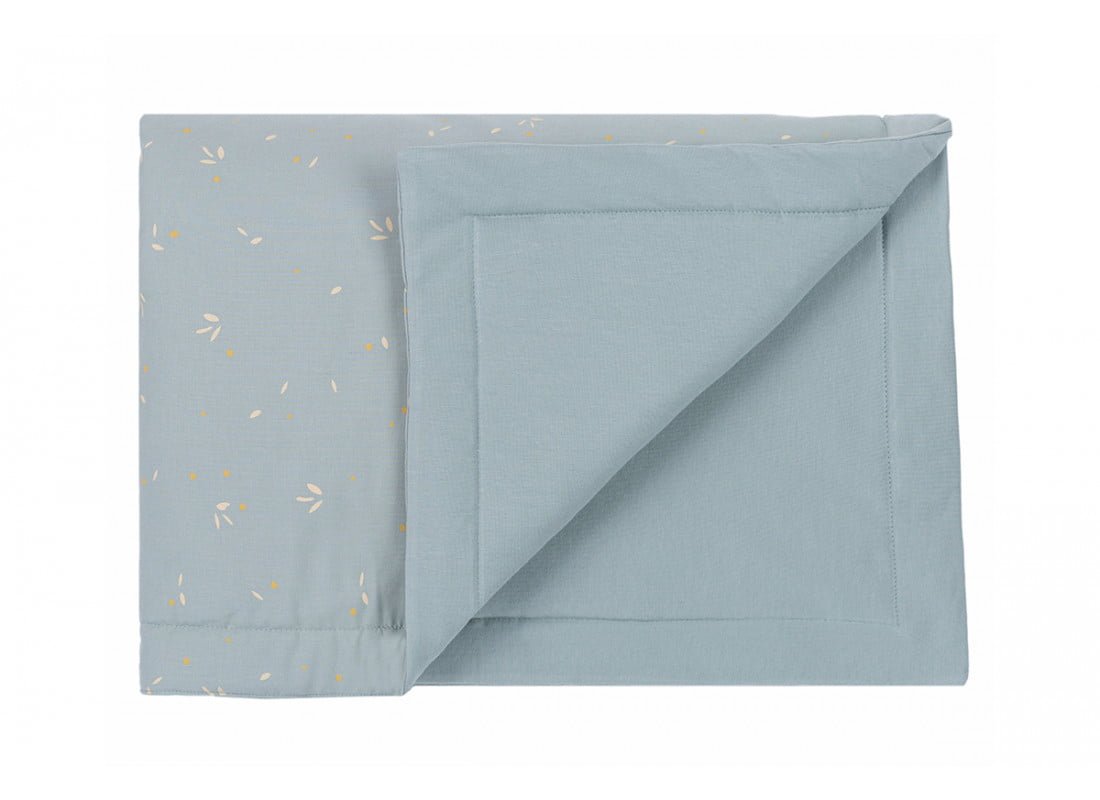 laponia-blanket-small-willow-soft-blue-nobodinoz-2-8435574919496