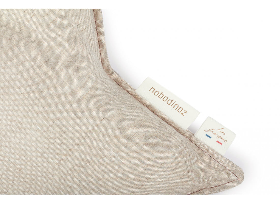 lin-franc_ais-star-cushion-greige-nobodinoz-5-8435574922939