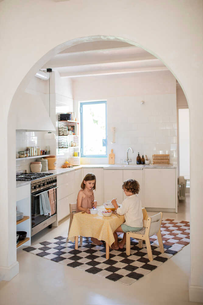 washable-rug-kitchen-tiles-toffee-lorena-canals-7