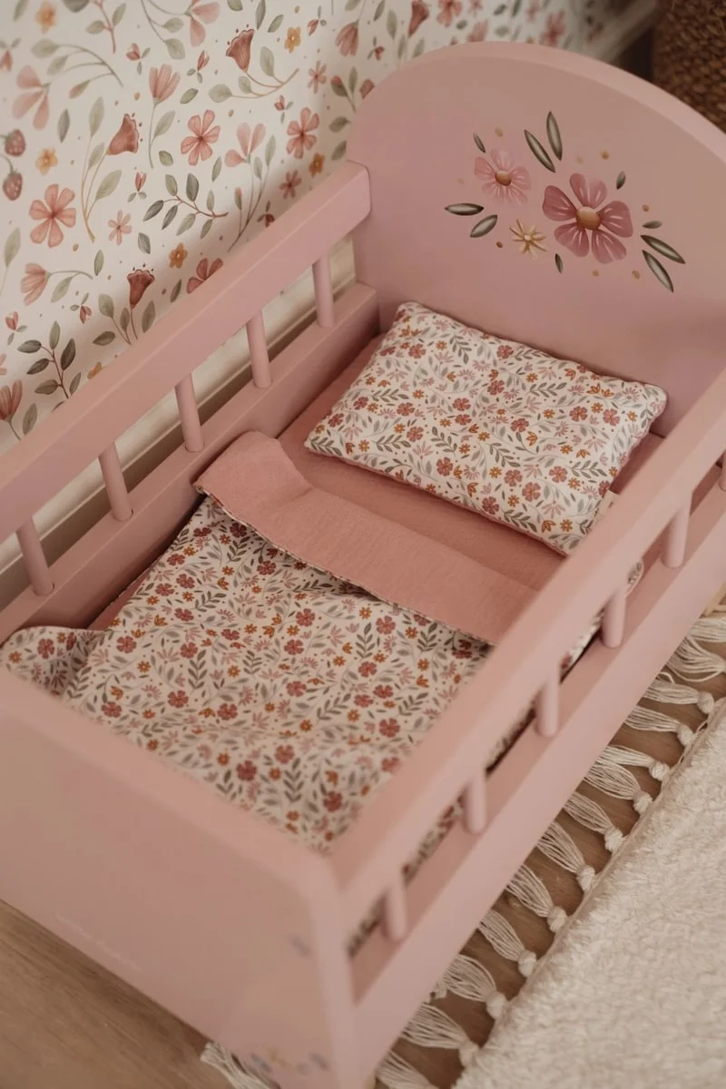 Cama de Bonecas de Madeira - Rosa- da Little Dutch